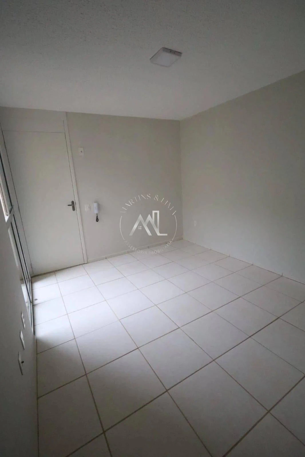2-bedroom apartment with a closed kitchen — photo 8
