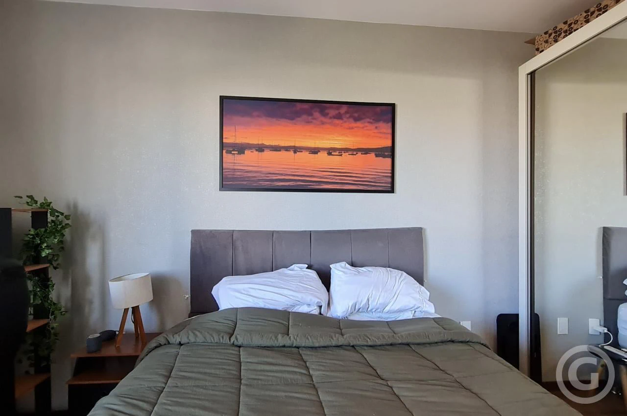 Apartamento amueblado de 1 dormitorio con plaza — photo 6