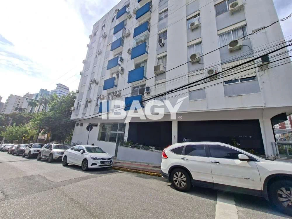 3-bedroom apartment with 1 en-suite and parking — photo 3
