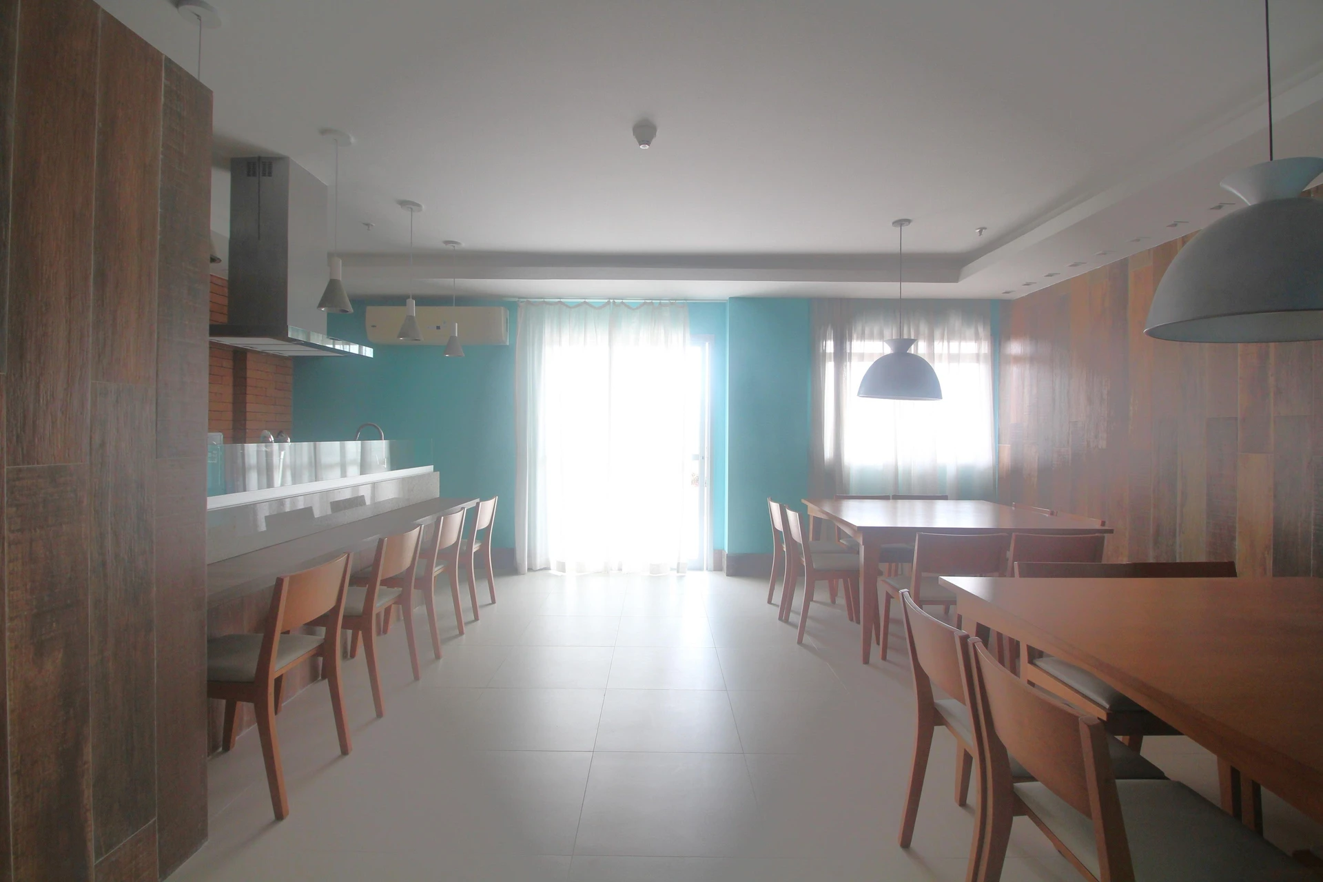 Rental apartment with 4 bedrooms and 4 bathrooms — photo 49