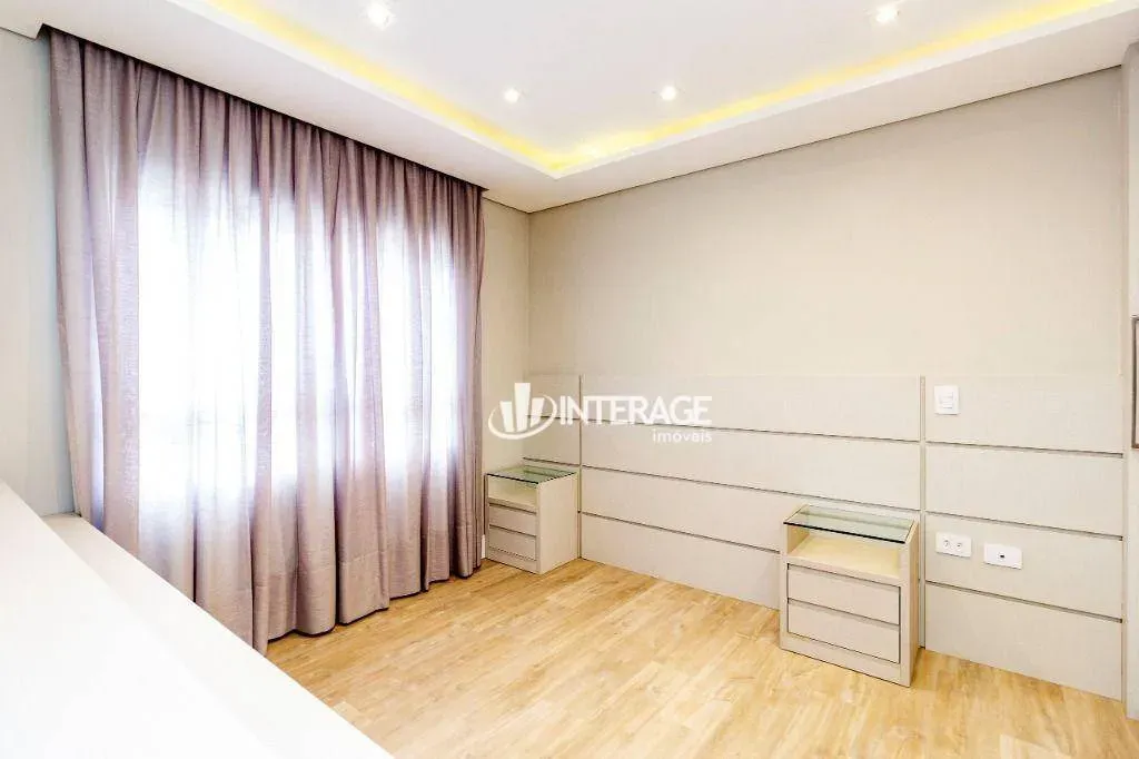 Apartamento de 4 dormitorios con parrilla en la terraza — photo 23