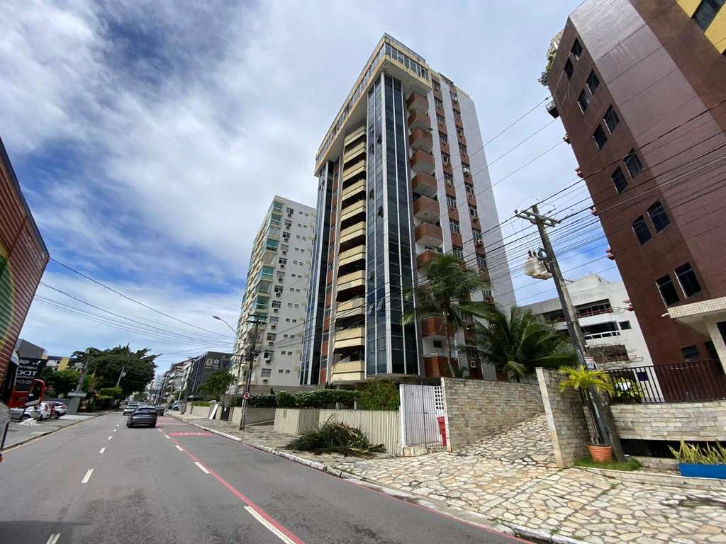 4-bedroom apartment with 301 m² and 2 parking spots — photo 5