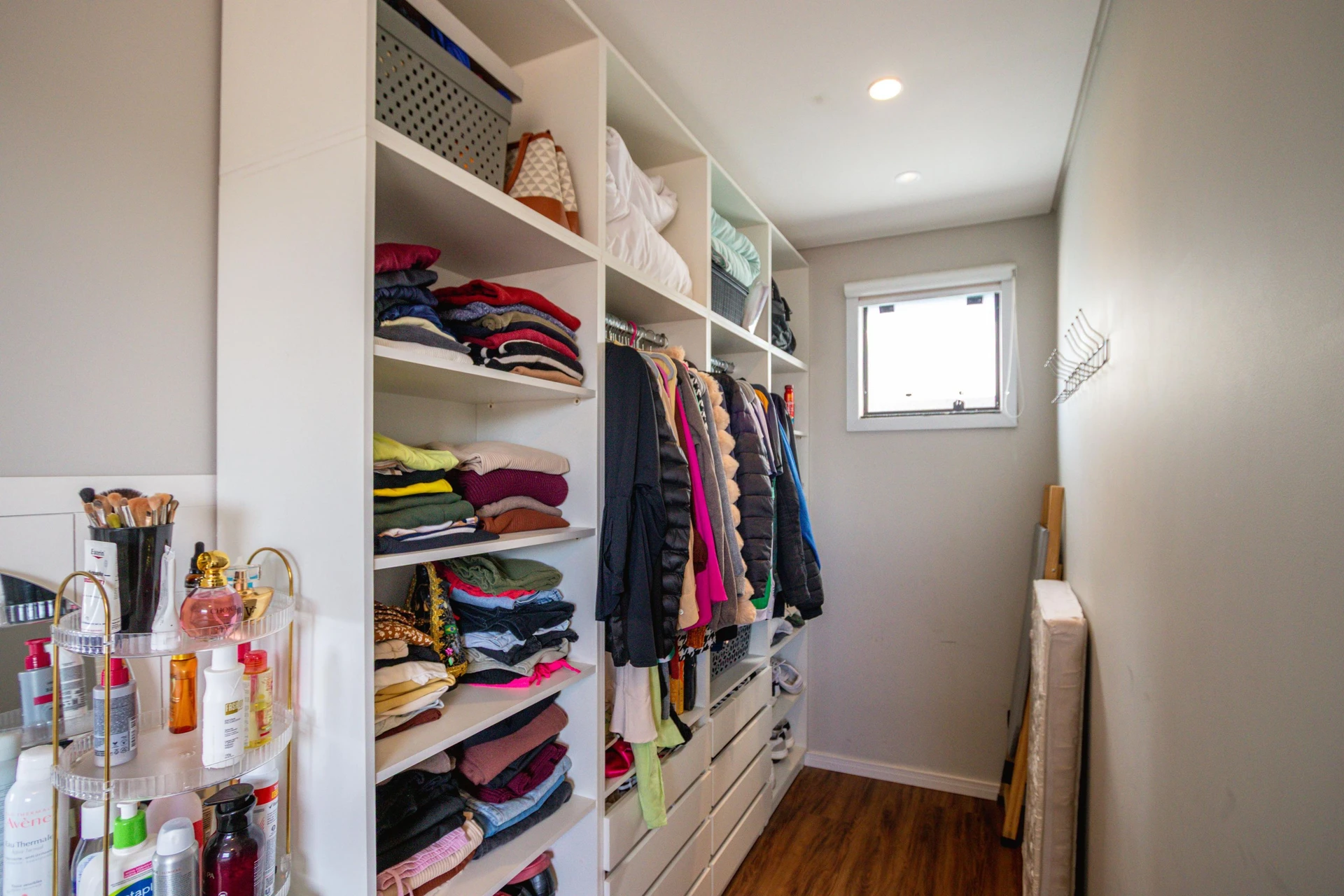 125 m² house with a dishwasher and a walk-in closet — photo 7