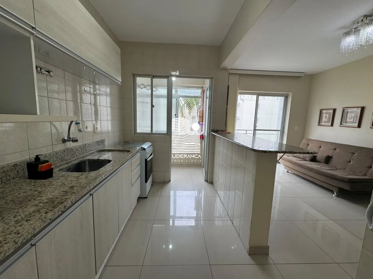 55 m² apartment with a home office and a washing machine — photo 3