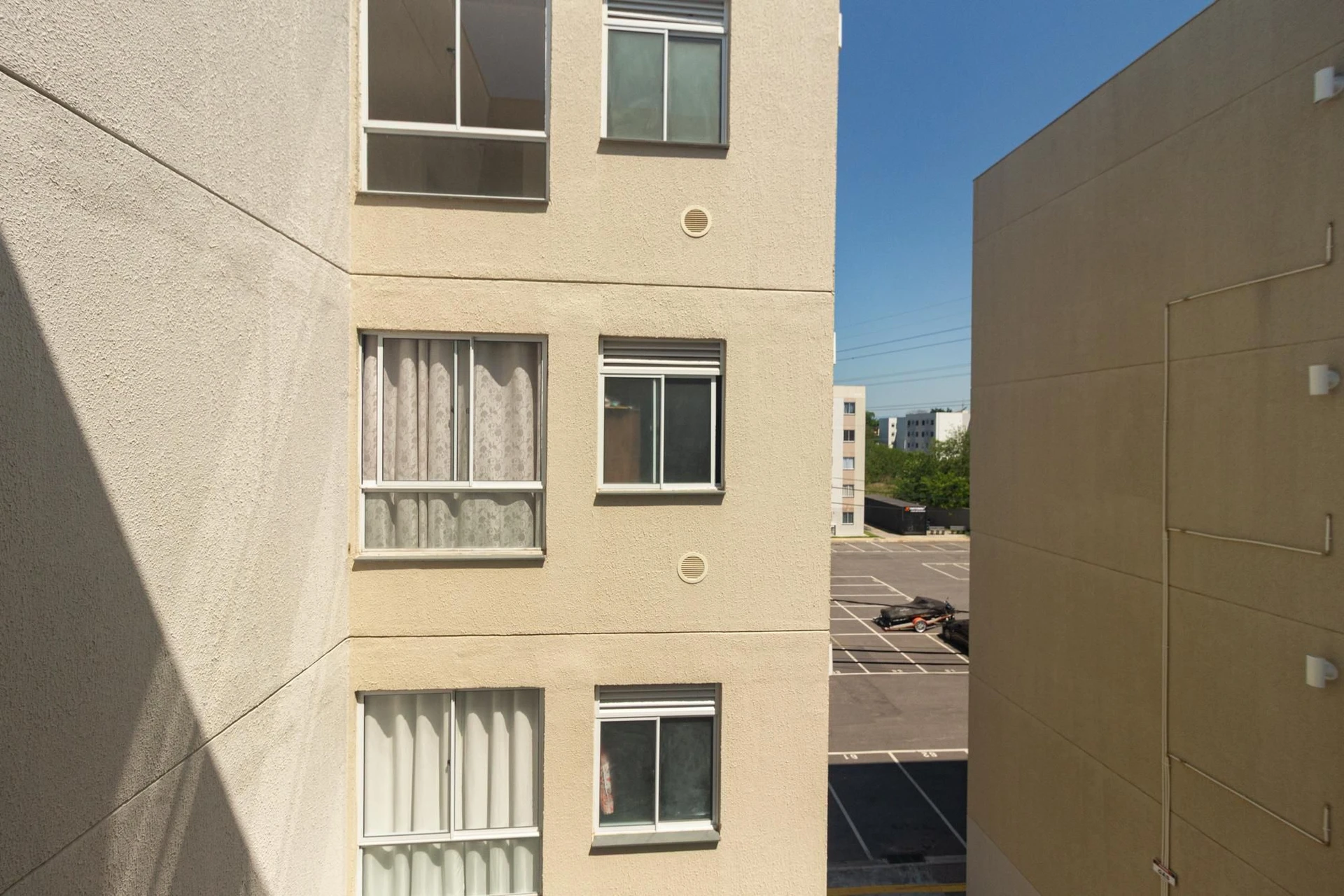 Apartamento de 2 quartos em condomínio com piscina — photo 54