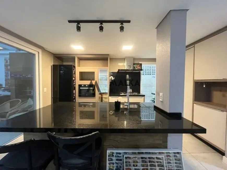 Casa en alquiler con 3 dormitorios y 4 baños — photo 17