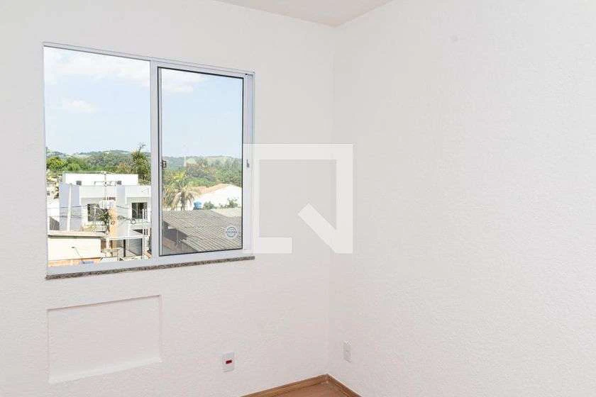 Unfurnished 2-bedroom apartment with 45 m² and wood floors — photo 9