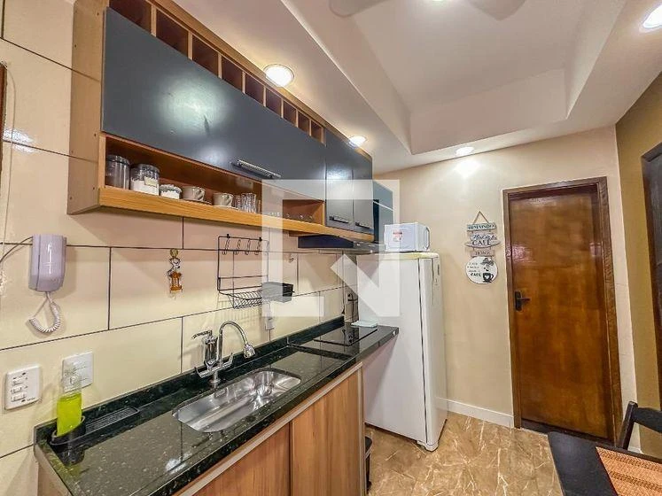 37 m² apartment with a home office and a washing machine — photo 23