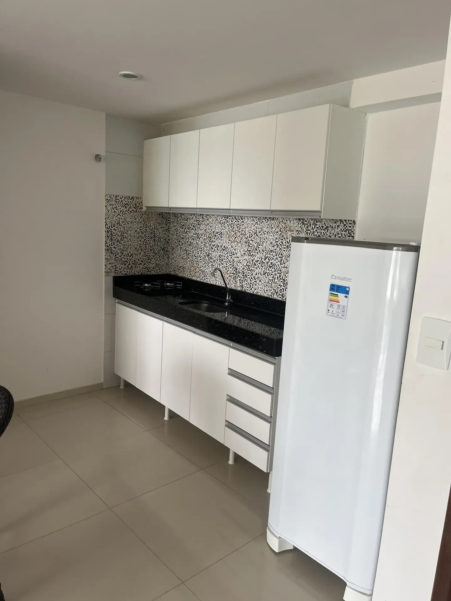 Furnished apartment with 1 bedroom and en-suite — photo 2