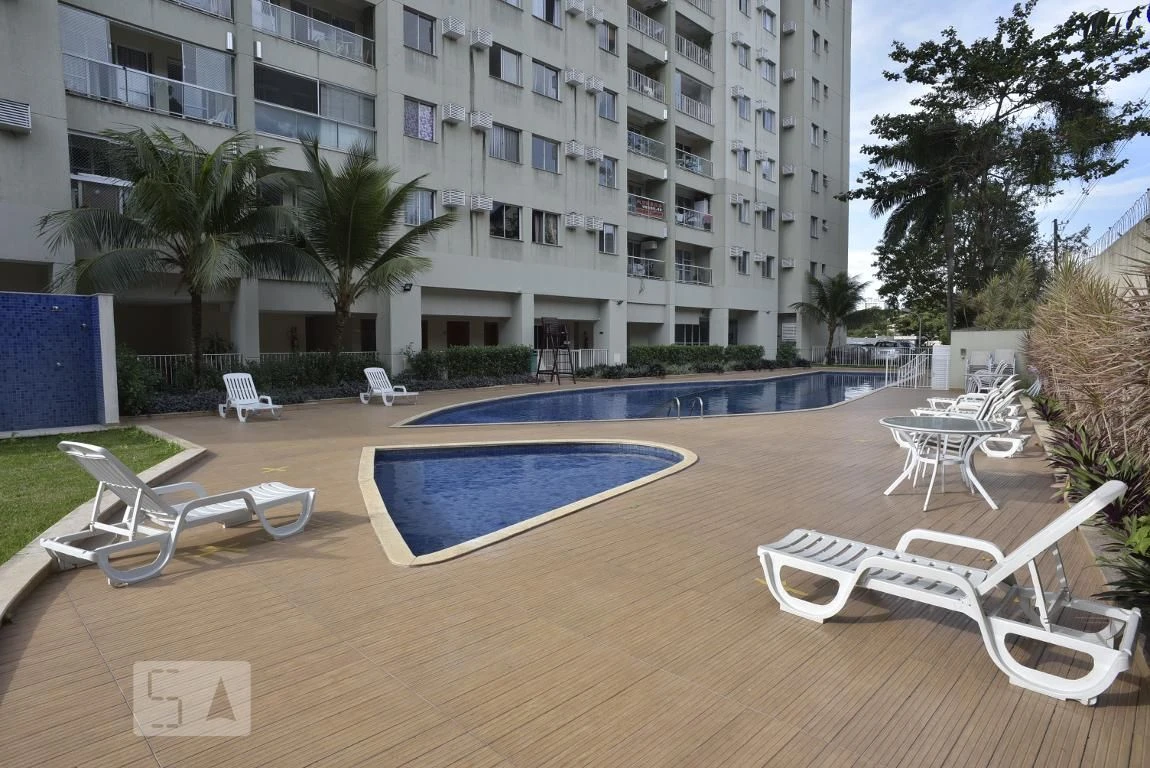 2-bedroom apartment with a mountain view — photo 9