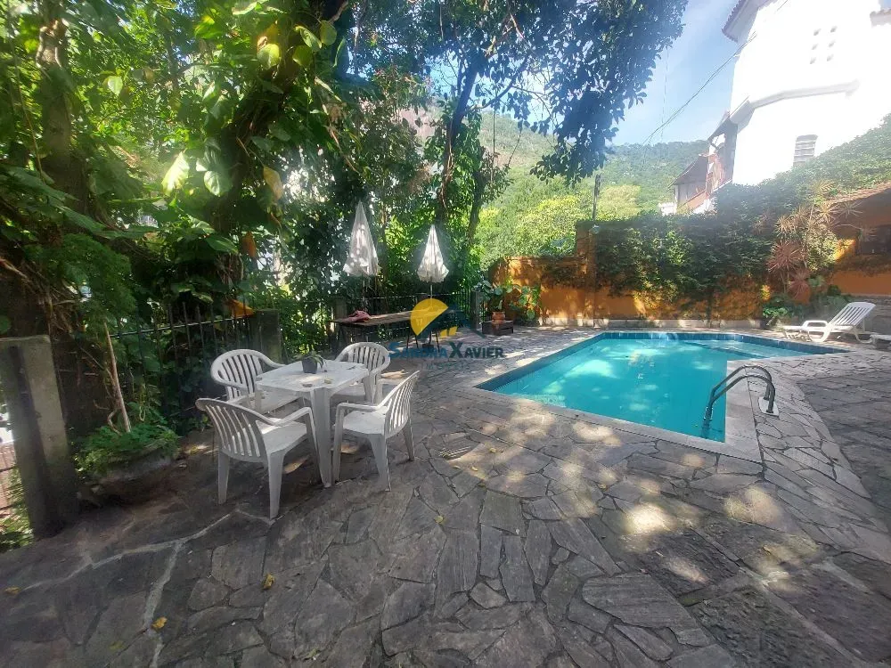 Furnished 700 m² house with 4 bedrooms and 2 en-suites — photo 25