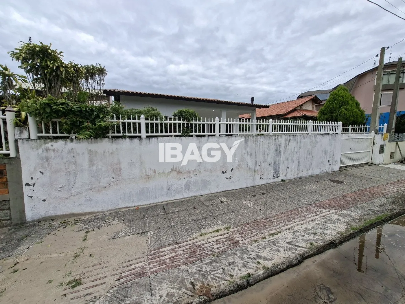 4-bedroom house with a water view in Florianópolis — photo 16