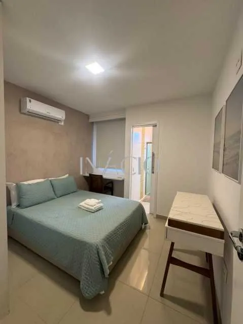 Jacuzzi y 5 dormitorios: casa de 300 m² — photo 22