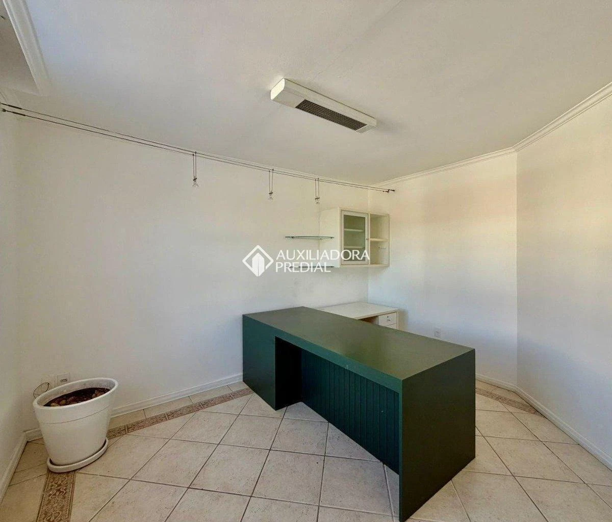 Casa de 6 quartos com varanda gourmet, Agronômica — photo 26