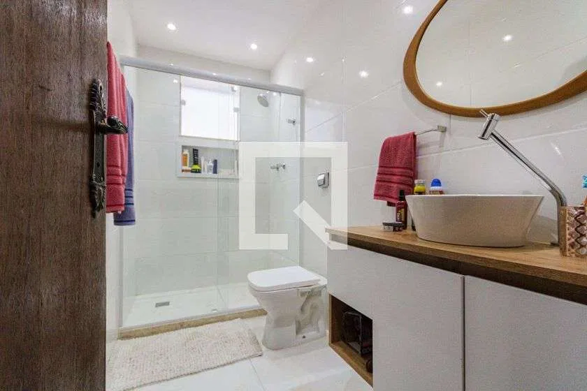 Private pool in a 5-bedroom house, 330 m² — photo 14