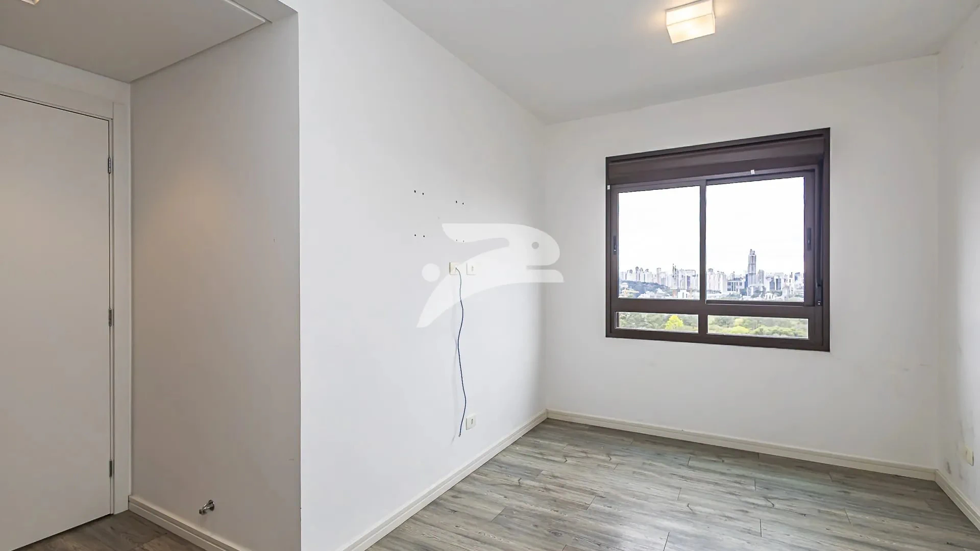Top-floor apartment with 2 bedrooms and private terrace — photo 11