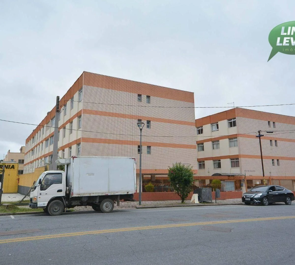 Apartamento de 3 quartos com máquina de lavar, Bacacheri — photo 32