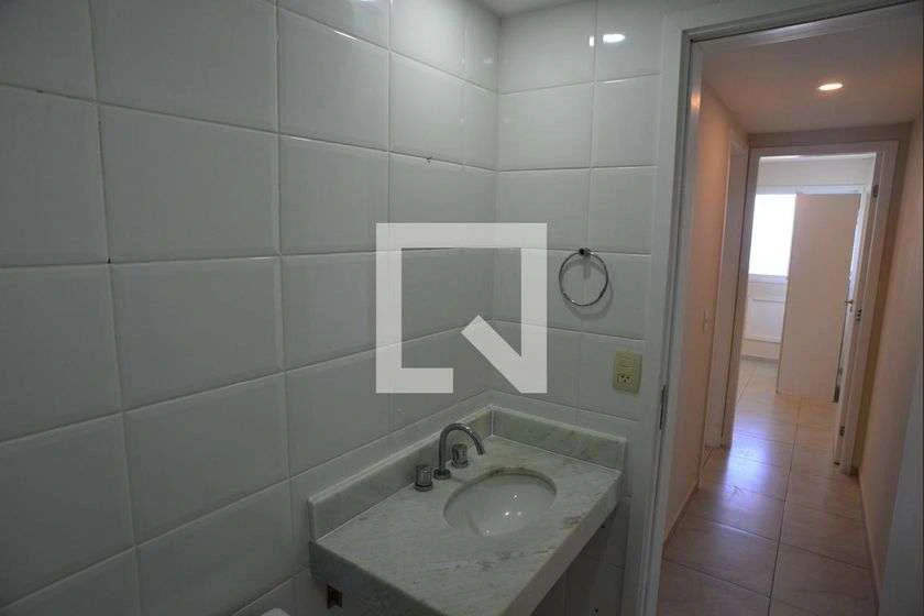 65 m² apartment with 2 bedrooms and a balcony — photo 10