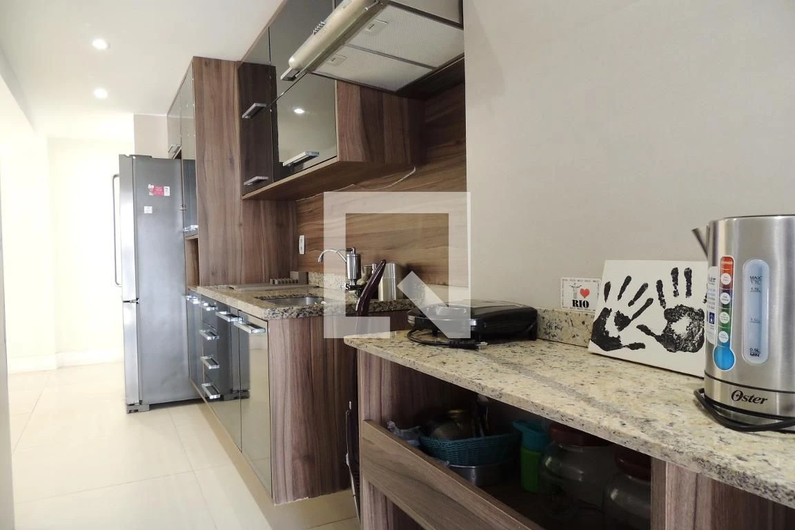 Furnished 3-bedroom apartment with 3 bathrooms and balcony — photo 10