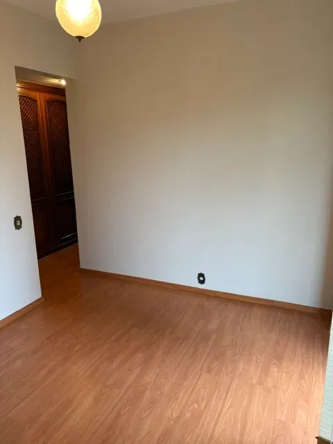 Unfurnished 3-bedroom apartment with 3 bathrooms — photo 28
