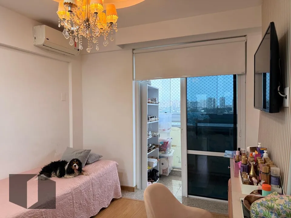 Furnished penthouse with 4 bedrooms and 3 bathrooms — photo 27