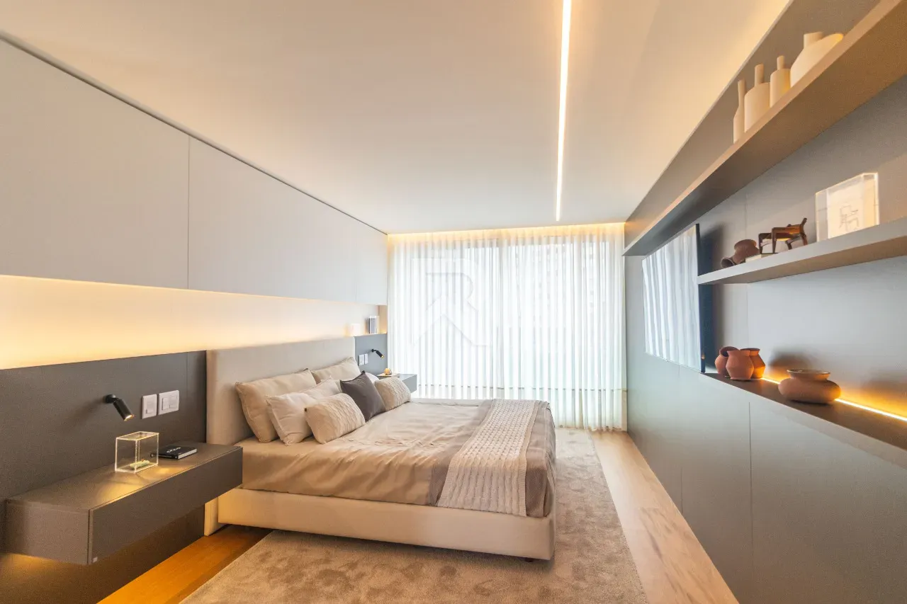 Apartment with 3 en-suite bedrooms and open kitchen — photo 30