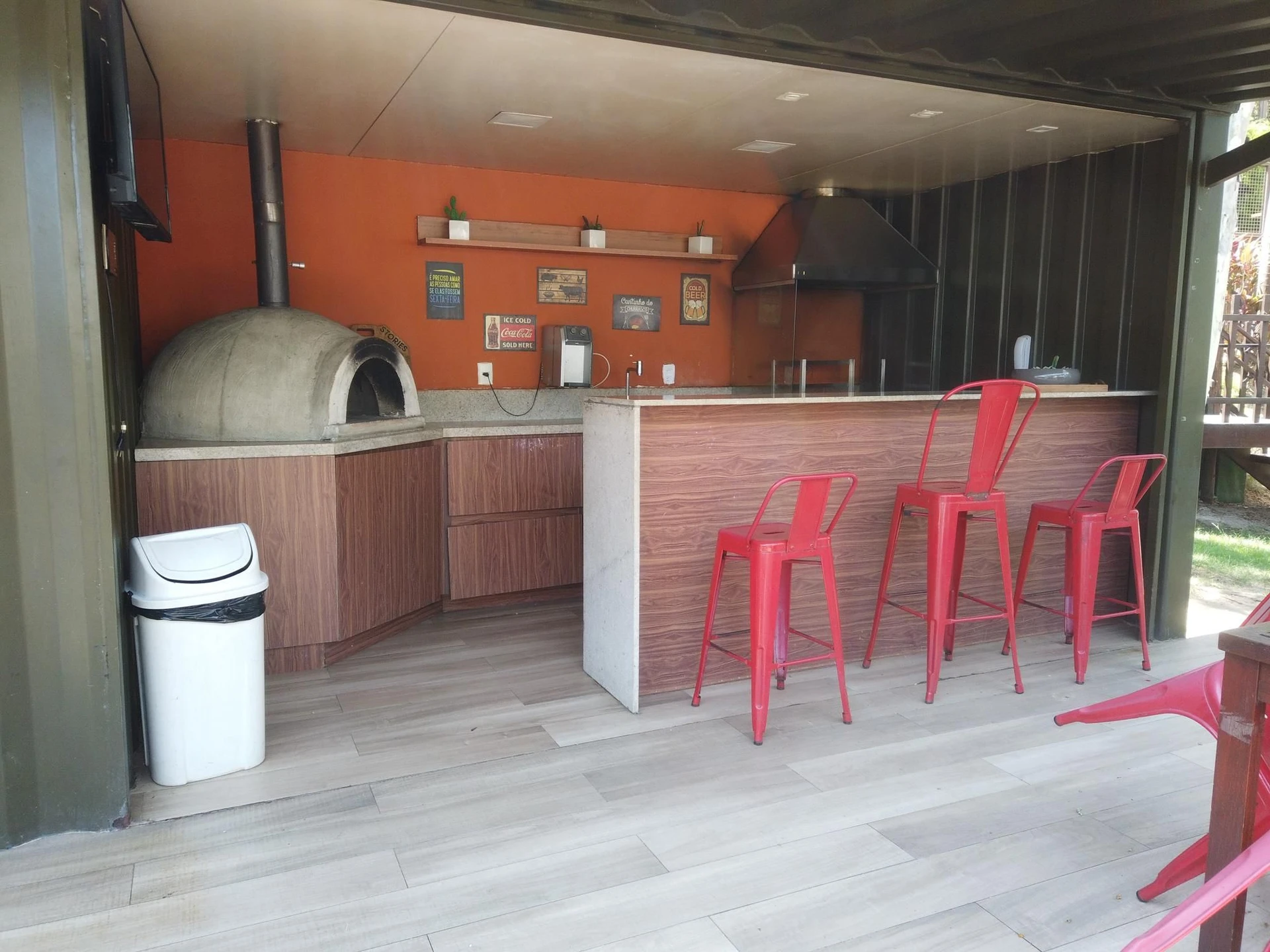 Furnished apartment with 2 bedrooms and open-plan gas kitchen — photo 41