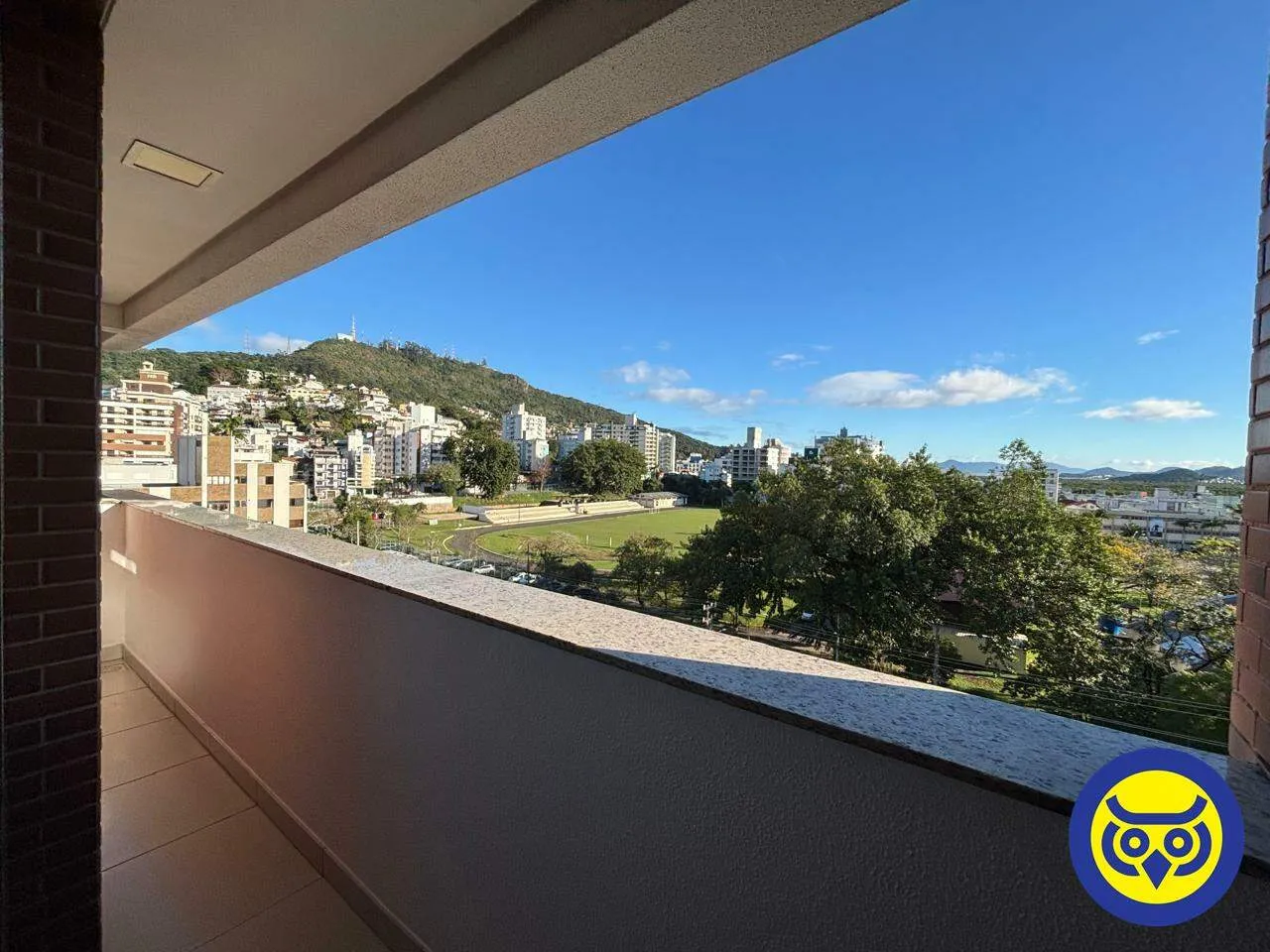 Apartamento de 1 dormitorio con suite y balcón con parrilla