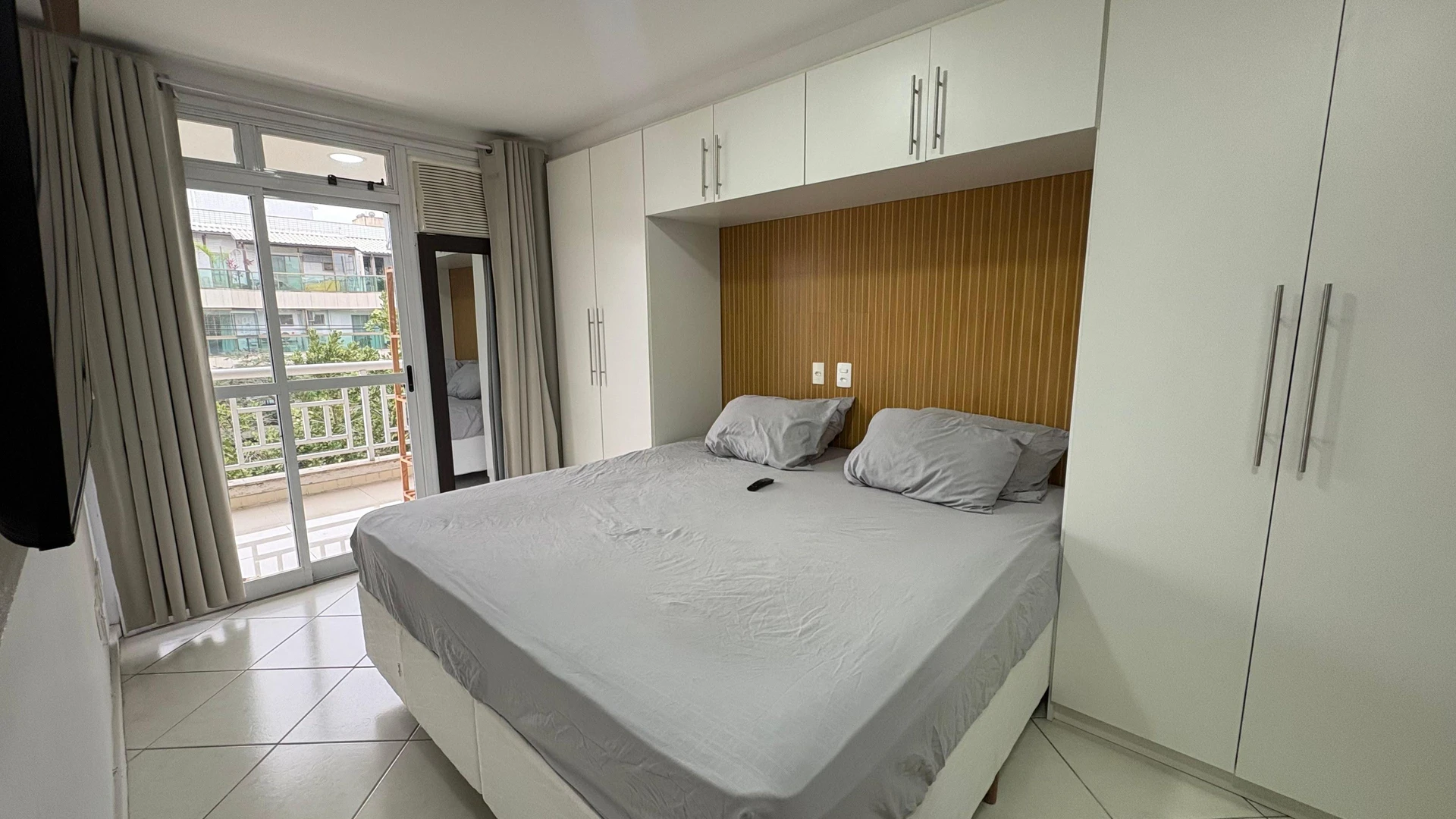 Furnished apartment, 114 m², with a jacuzzi — photo 18