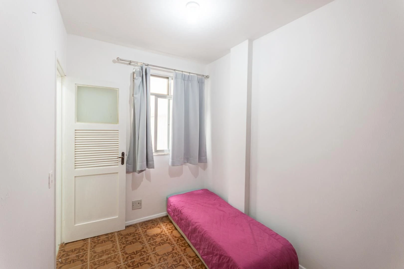 3-bedroom apartment with a home office — photo 15