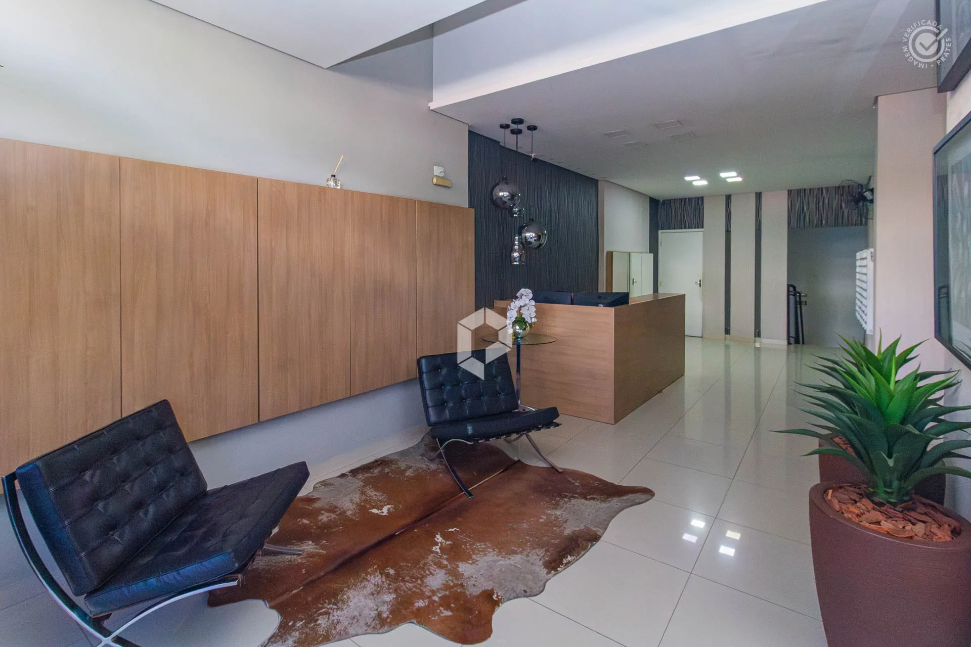 2-bedroom apartment with an open-plan kitchen — photo 24