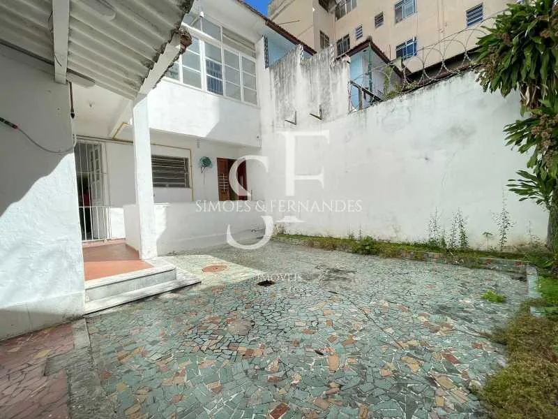 Casa com 4 quartos, 3 banheiros e 4 vagas — photo 29