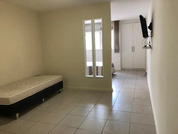 Furnished 39 m² apartment with a glassed-in balcony — photo 5