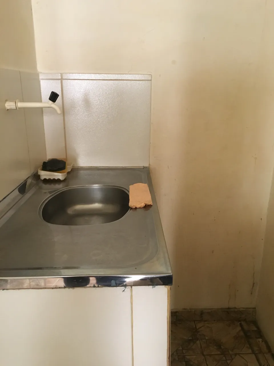 Casa amueblada con 1 dormitorio y 1 baño — photo 2