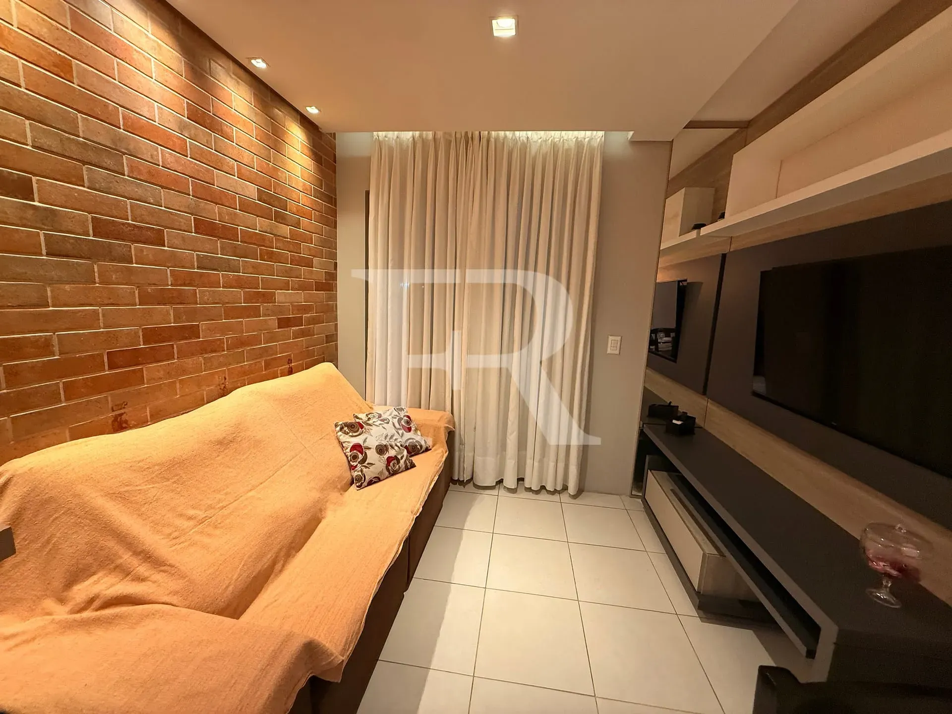 2-bedroom apartment with balcony and charcoal grill — photo 40