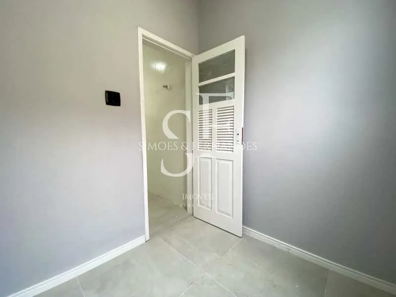 Apartment on the 5th floor with a walk-in closet — photo 7
