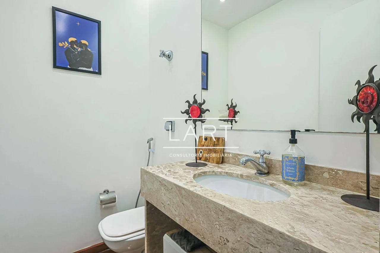 Furnished 4-bedroom apartment with 5 bathrooms — photo 12