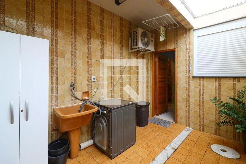 Furnished apartment, 70 m², with a home office — photo 24