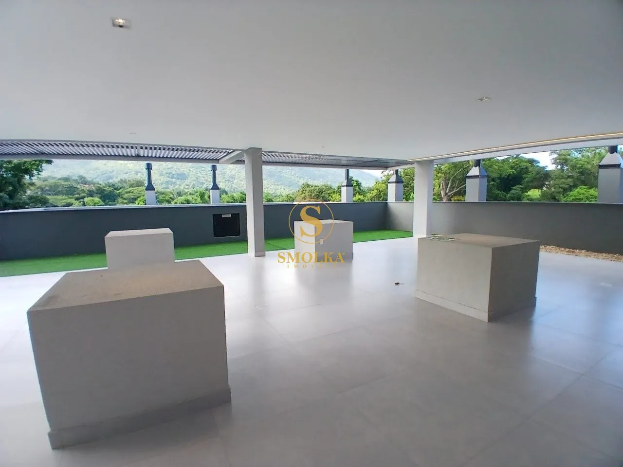 Furnished 66 m² apartment with 1 bedroom and 2 parking spots — photo 18