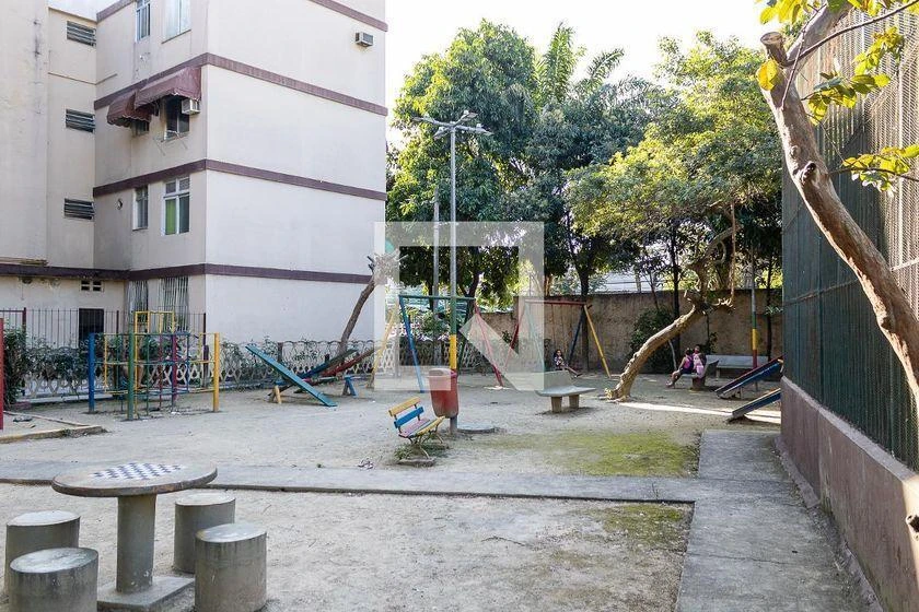 Apartamento de 2 quartos em condomínio com piscina — photo 36