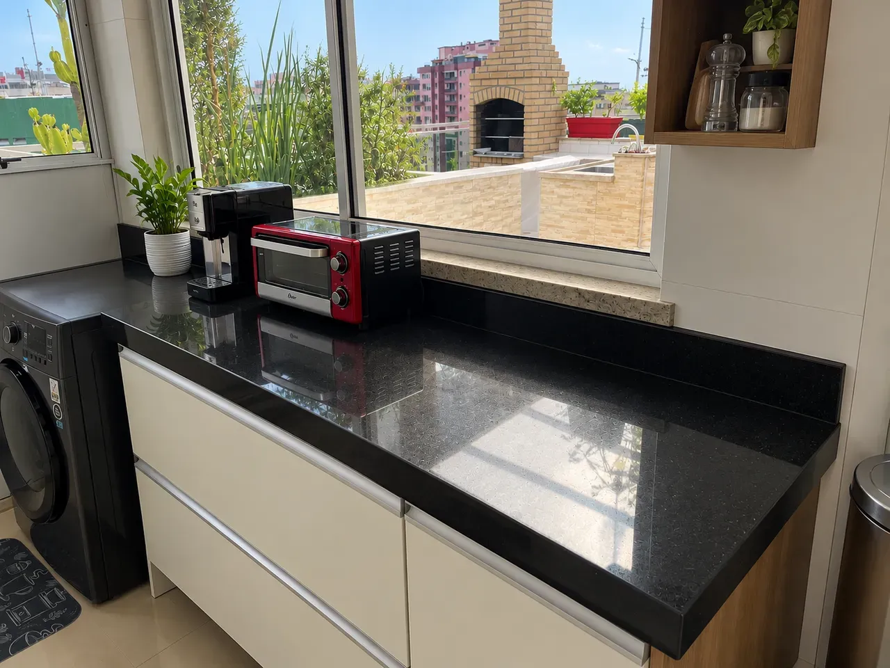 Furnished apartment, 138 m², with a grill on the balcony — photo 11