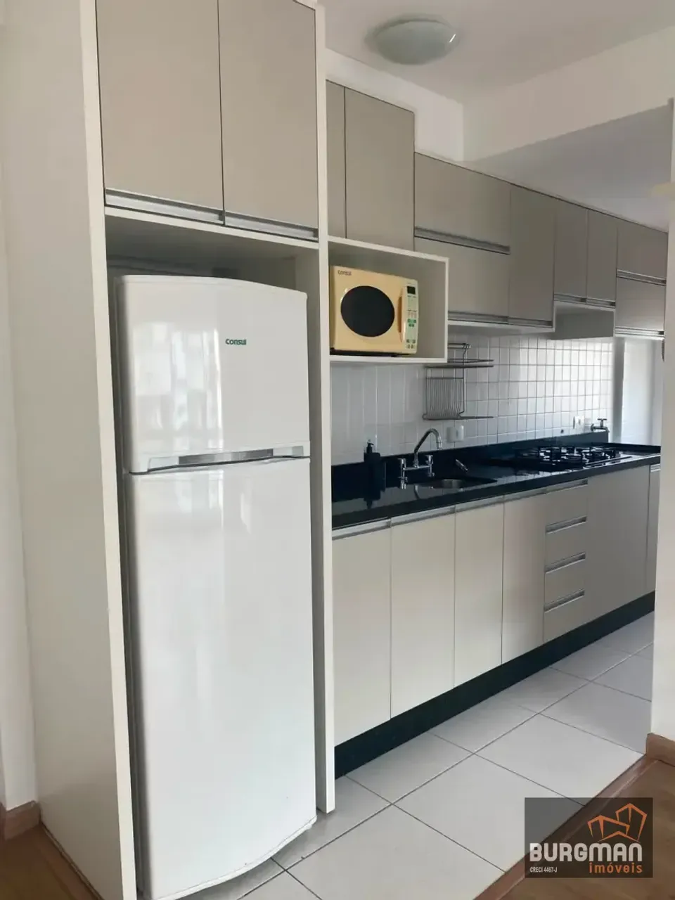 Unfurnished studio with no parking for 1 bedroom 1 bath — photo 3