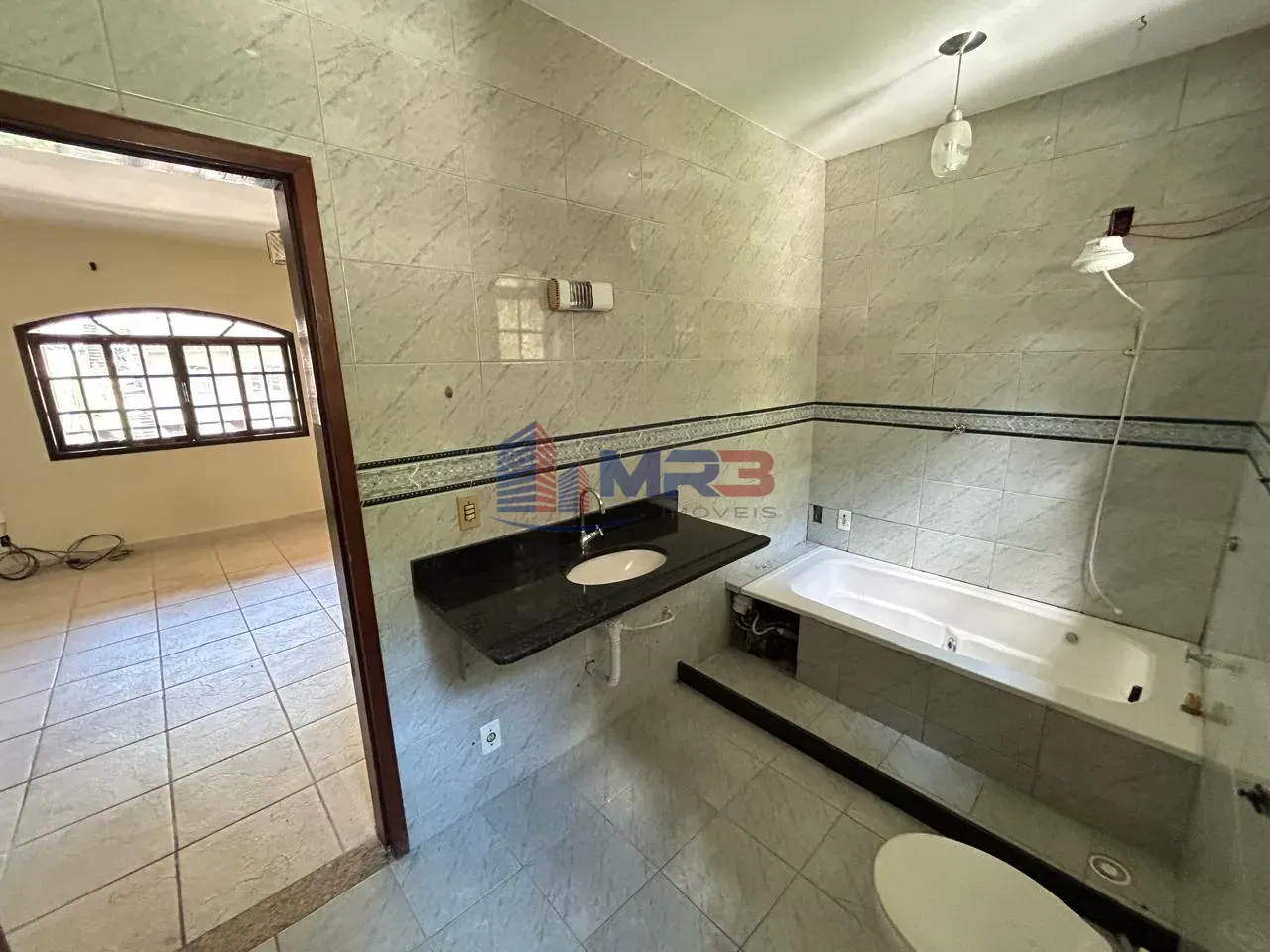 House, 280 m², with a bathtub — photo 25