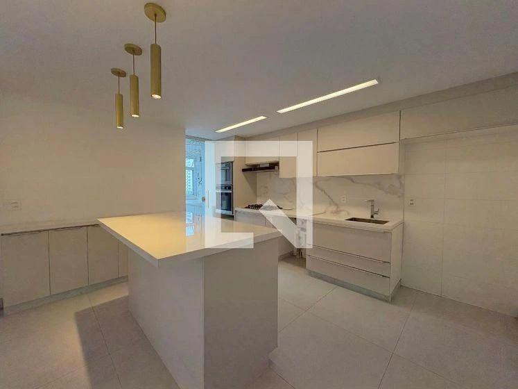 Departamento de 3 dormitorios con balcón cerrado con vidrio — photo 16