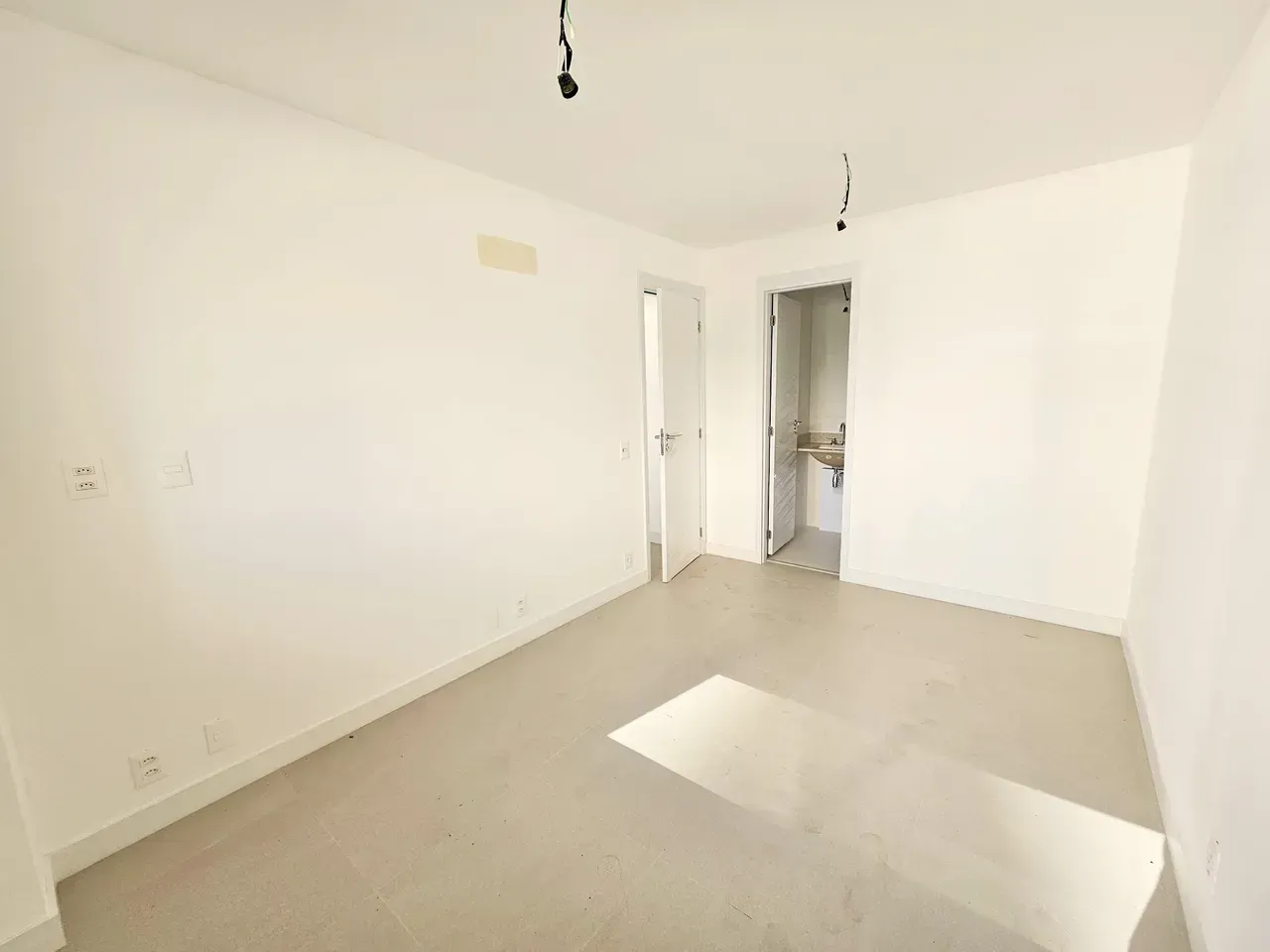 Apartment with 2 bedrooms, 79 m² and a balcony — photo 5
