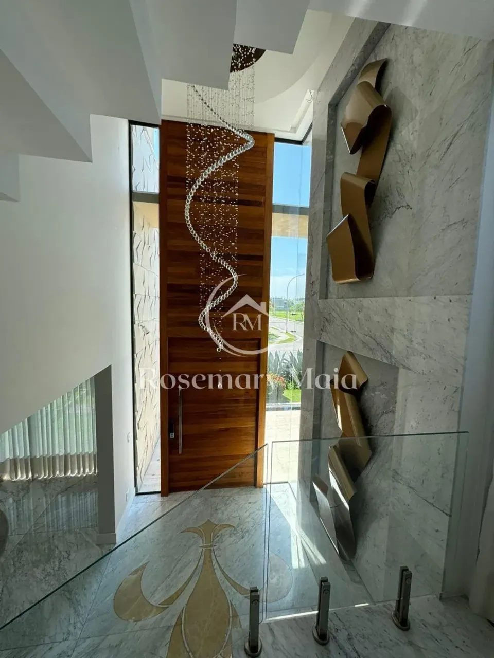 Furnished 1700 m² house with 5 bedrooms and open-plan kitchen — photo 6