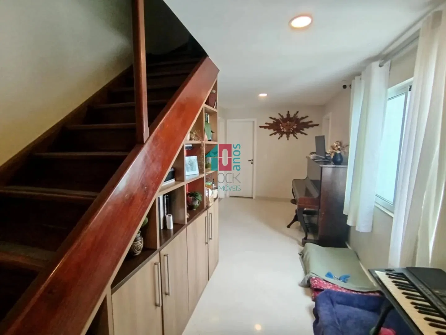 Furnished 361 m² apartment with 4 en-suite bedrooms — photo 18