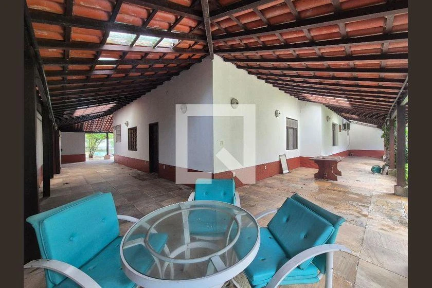 Casa para aluguel com 4 quartos e 2 suítes em 1500 m² — photo 48