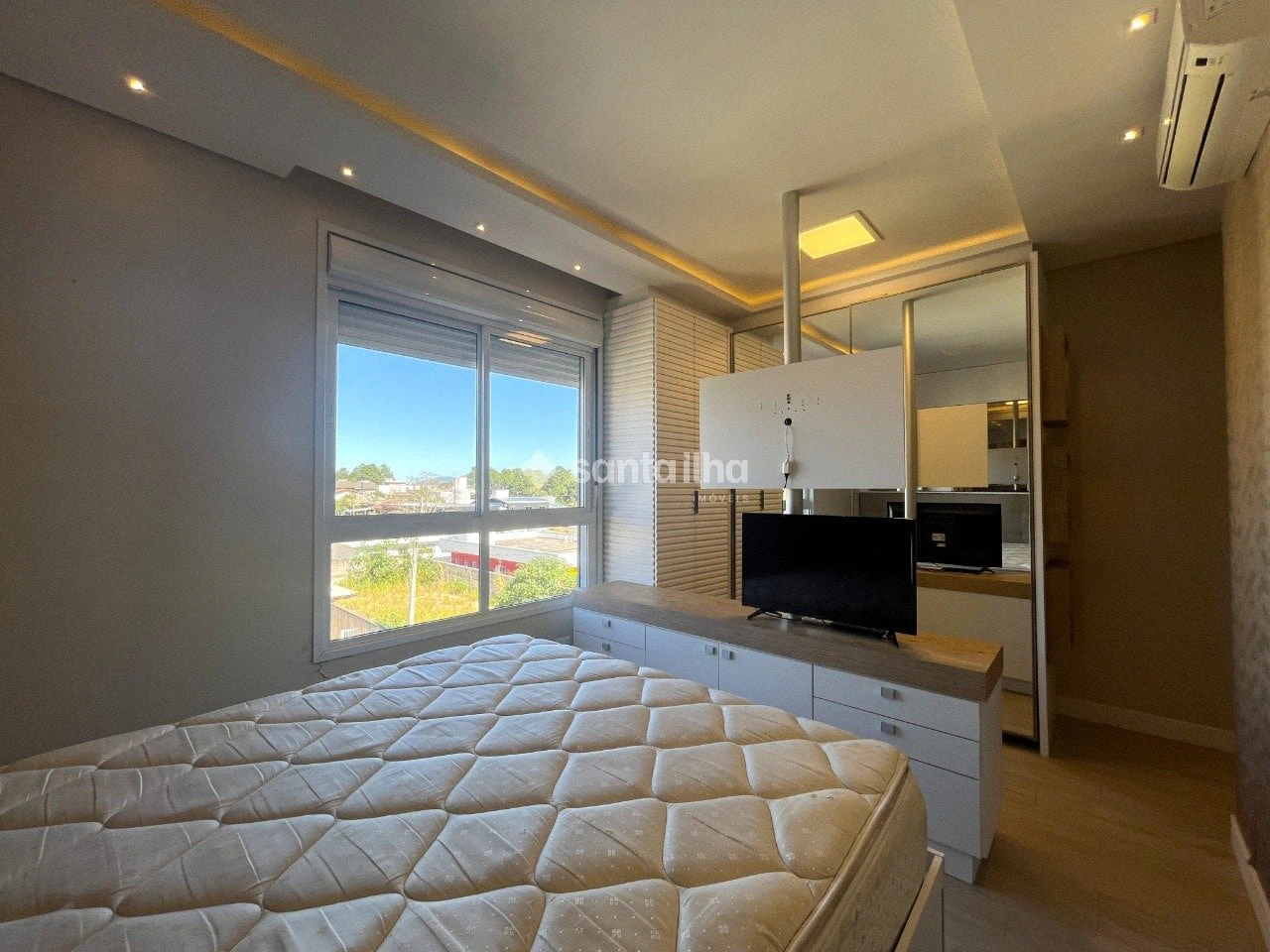 Квартира 114 м² с видом на горы и панорамными окнами — photo 16