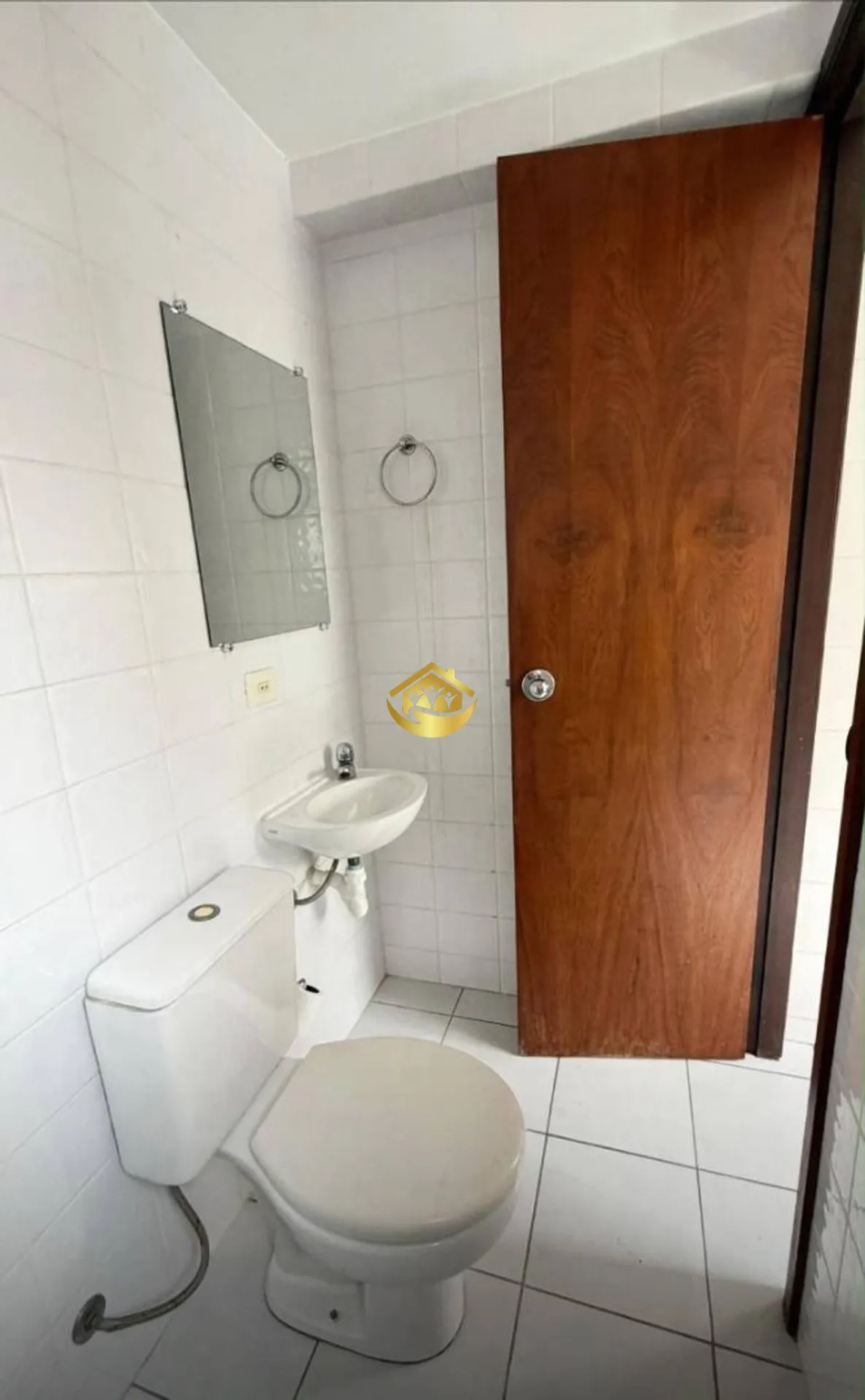 86 m² apartment with a bathtub and a grill on the balcony — photo 44